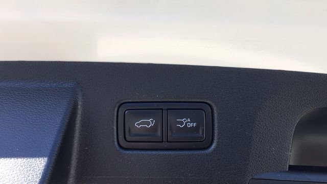 Used 2024 Kia Telluride EX w/ EX Captain's Chair Package image 9