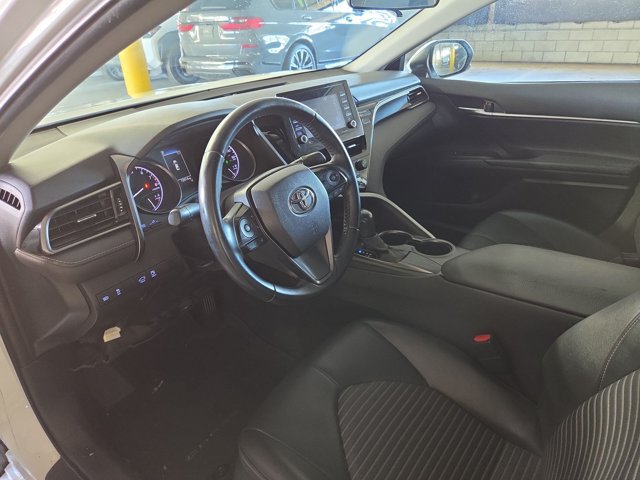 Used 2021 Toyota Camry SE w/ Carpet Mat Package (TMS) FWD image 10