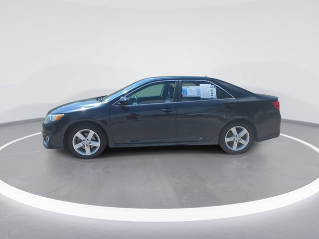 Used 2013 Toyota Camry SE FWD image 4