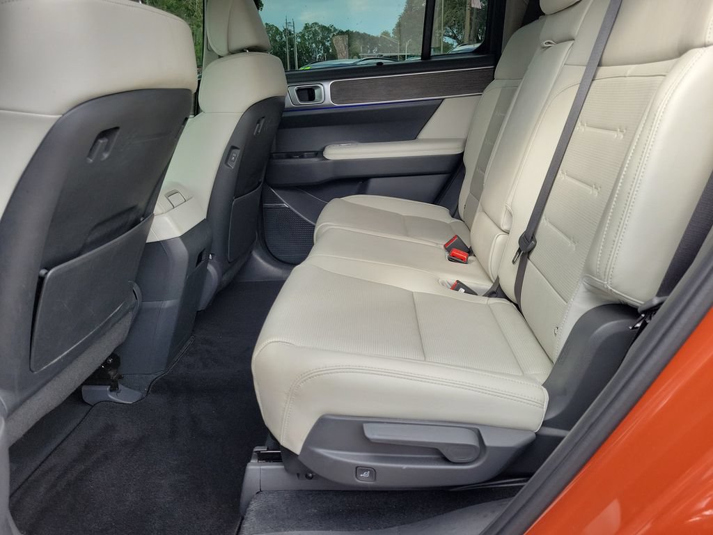 Used 2024 Hyundai Santa Fe Limited FWD image 31