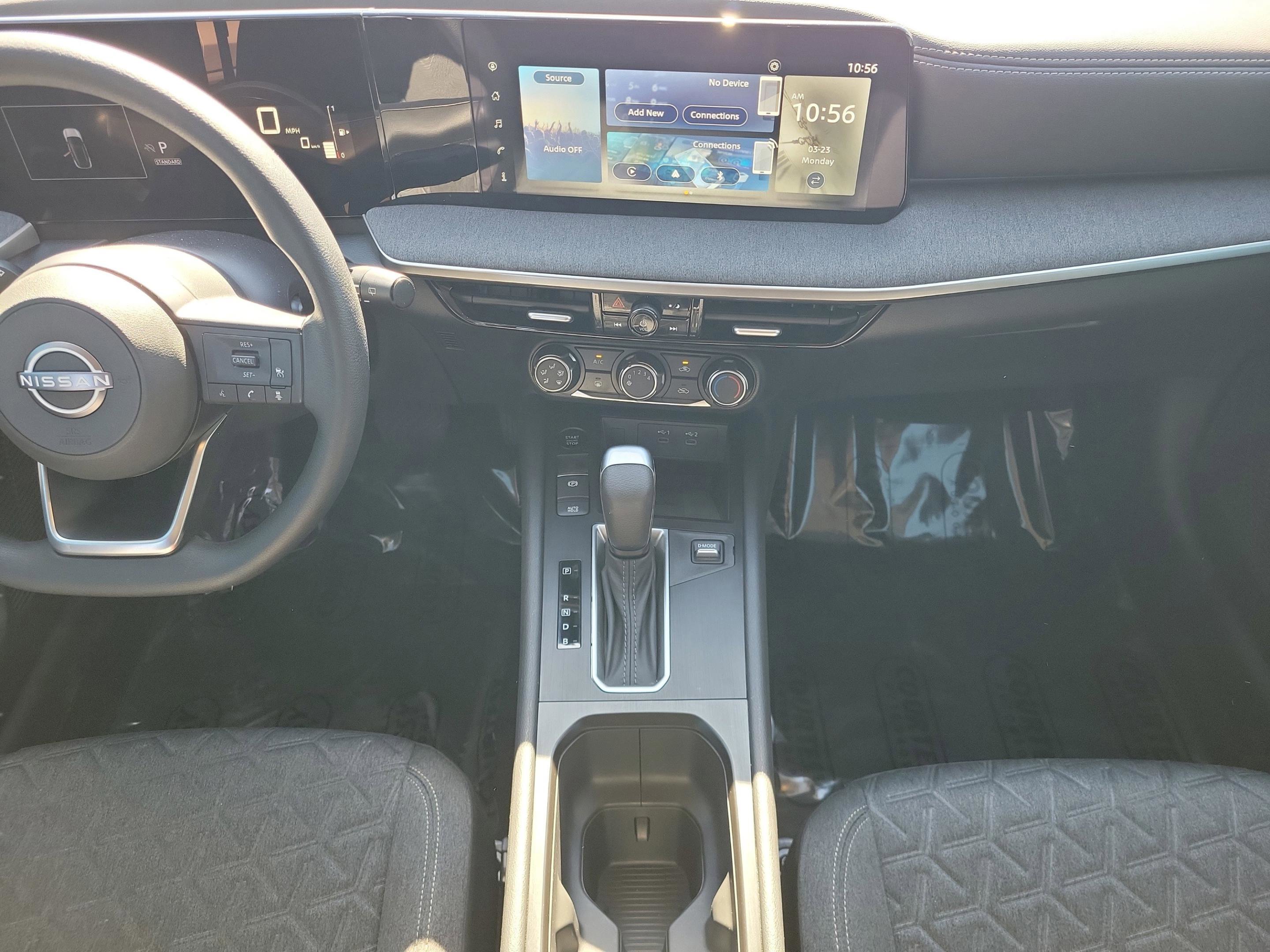 Certified 2025 Nissan Kicks SV image 16