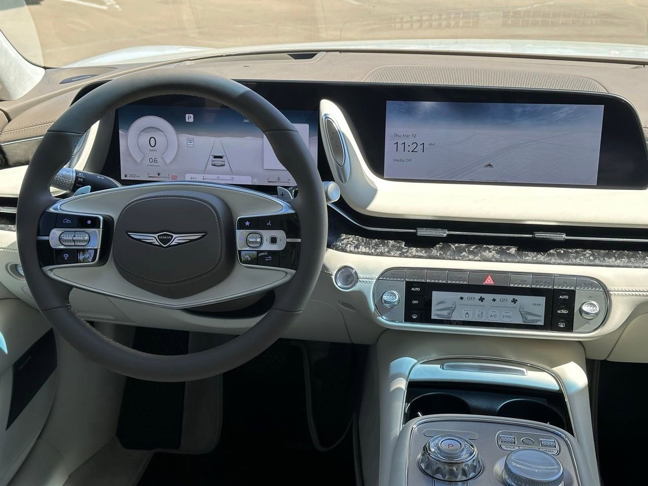 Used 2025 Genesis G90 3.5T image 19