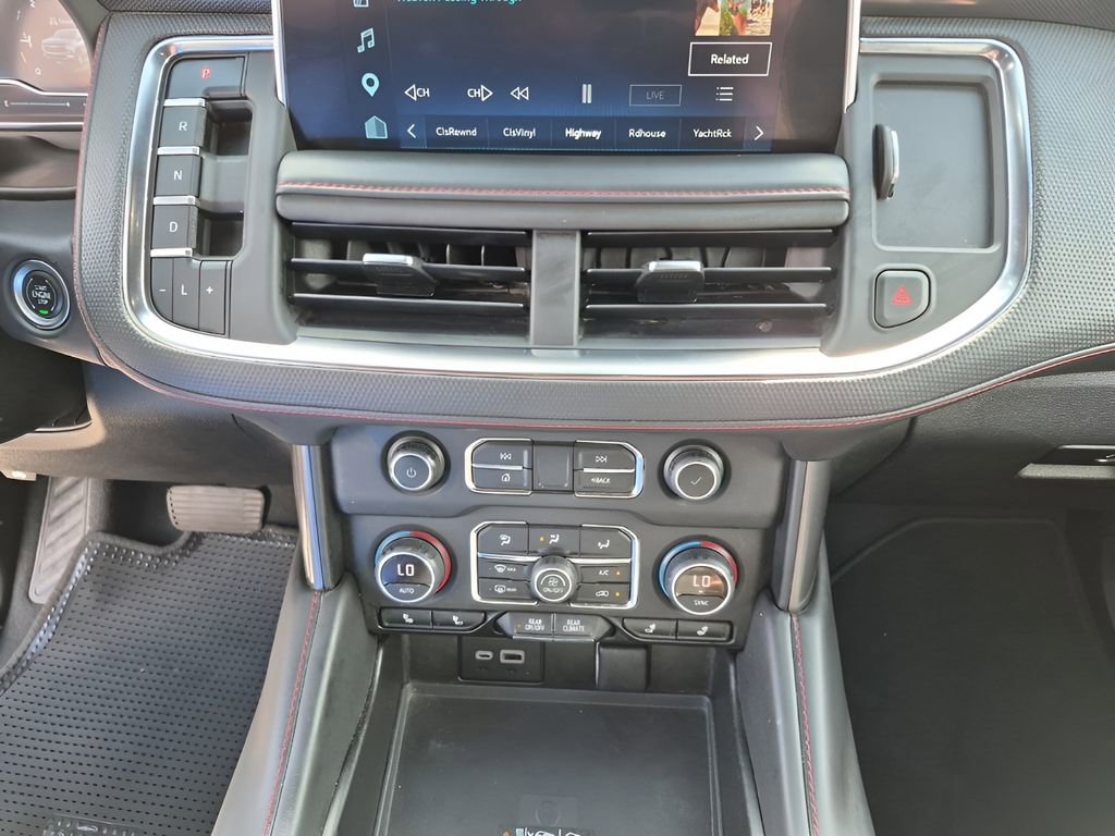 Used 2023 Chevrolet Suburban RST w/ Luxury Package image 39