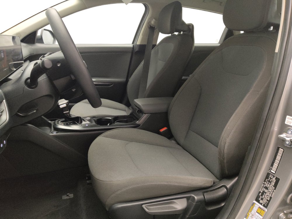 Used 2025 Kia K4 FWD image 17