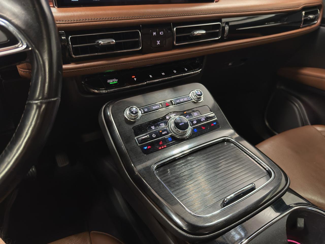 Used 2022 Lincoln Nautilus Reserve AWD/4WD image 22