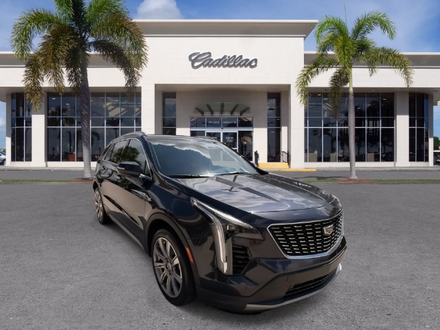 Certified 2023 Cadillac XT4 Premium Luxury w/ Technology Package FWD image 2
