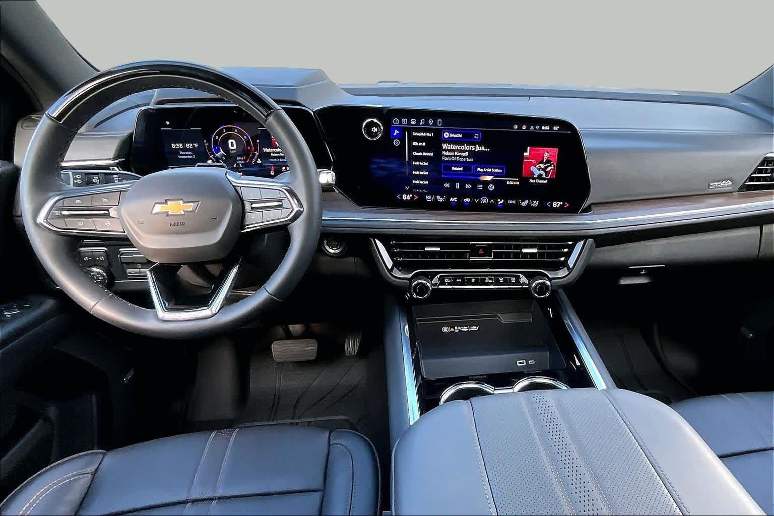 Used 2026 Chevrolet Tahoe High Country AWD/4WD image 16