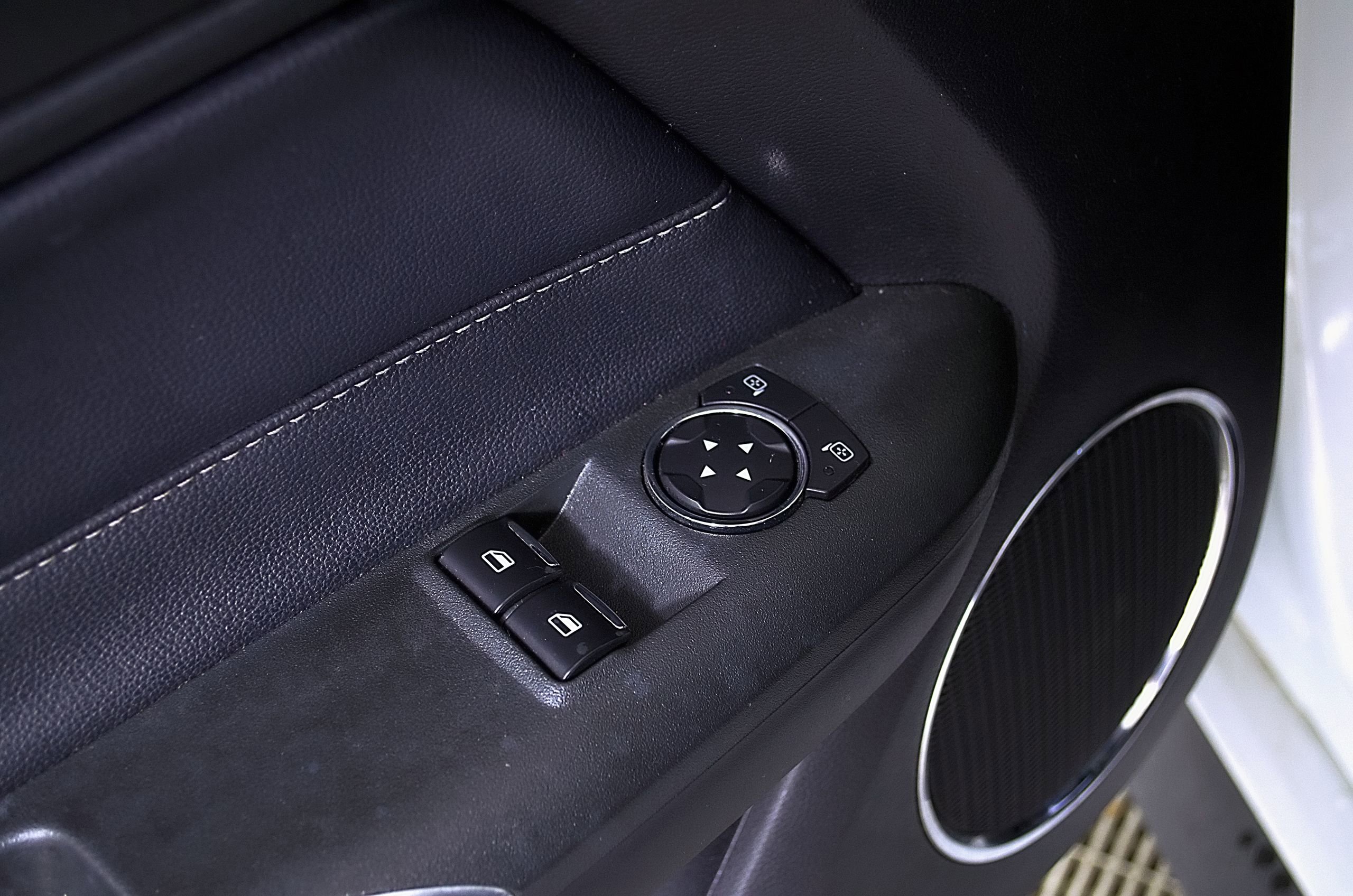 Used 2019 Ford Mustang Premium RWD image 17