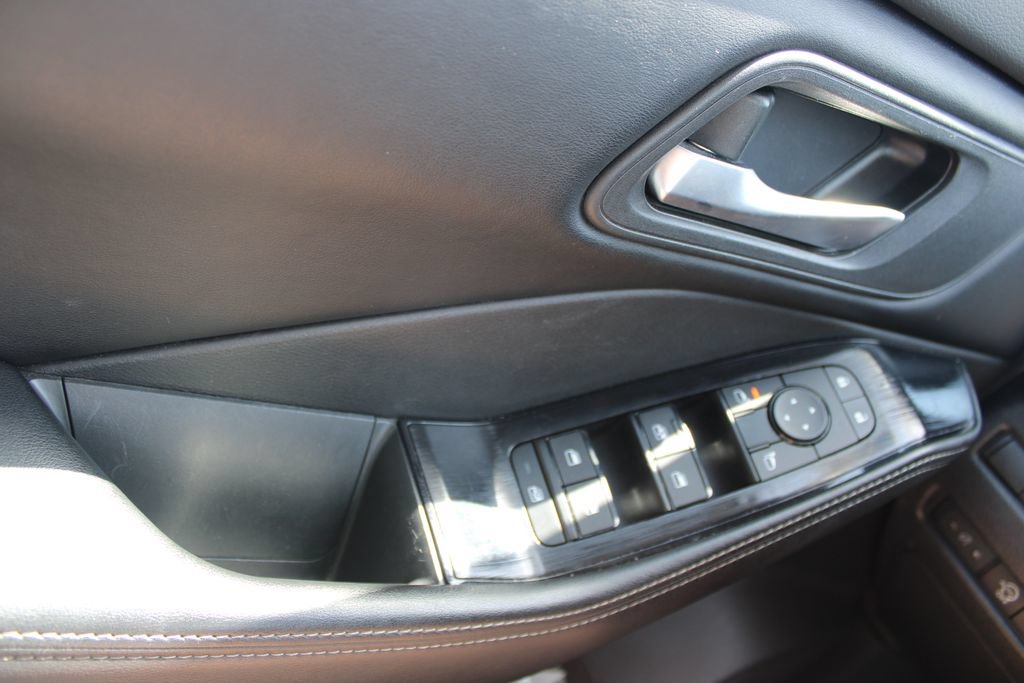 Used 2024 Nissan Rogue SV AWD/4WD image 43