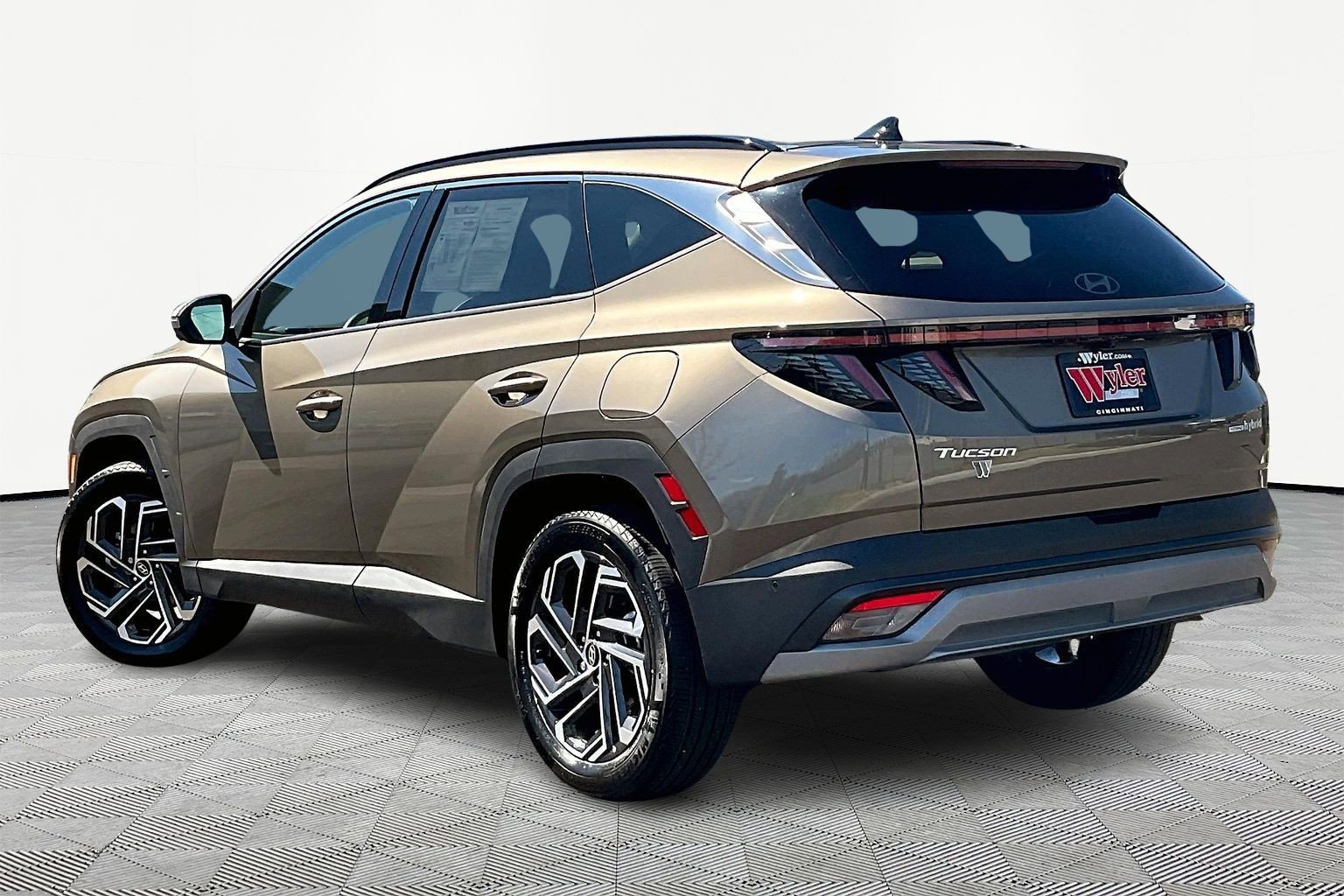 Used 2025 Hyundai Tucson Limited image 4