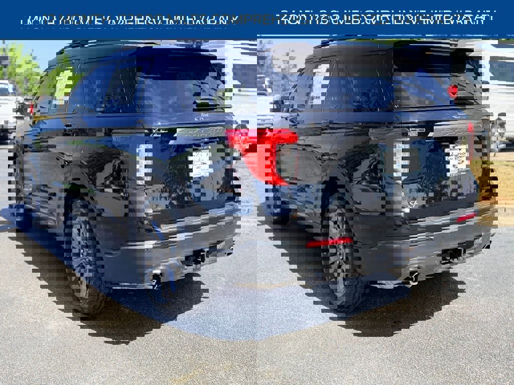 Used 2023 Ford Explorer XLT w/ Equipment Group 202A image 5