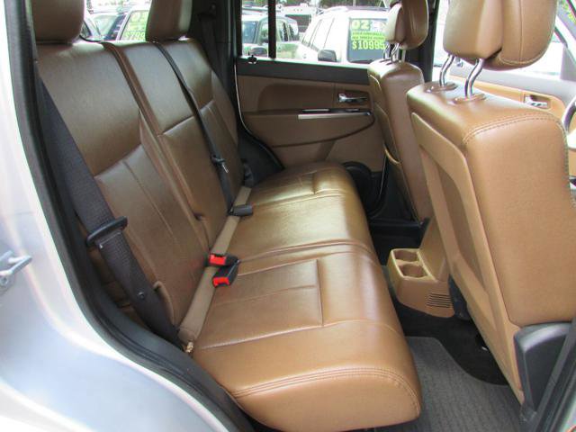 Used 2012 Jeep Liberty Limited image 17