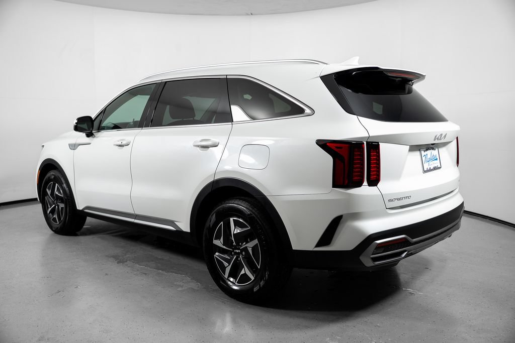 Used 2023 Kia Sorento EX FWD image 12