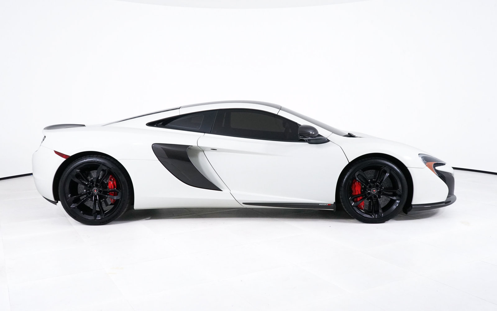 Used 2016 McLaren 650S Coupe RWD image 8