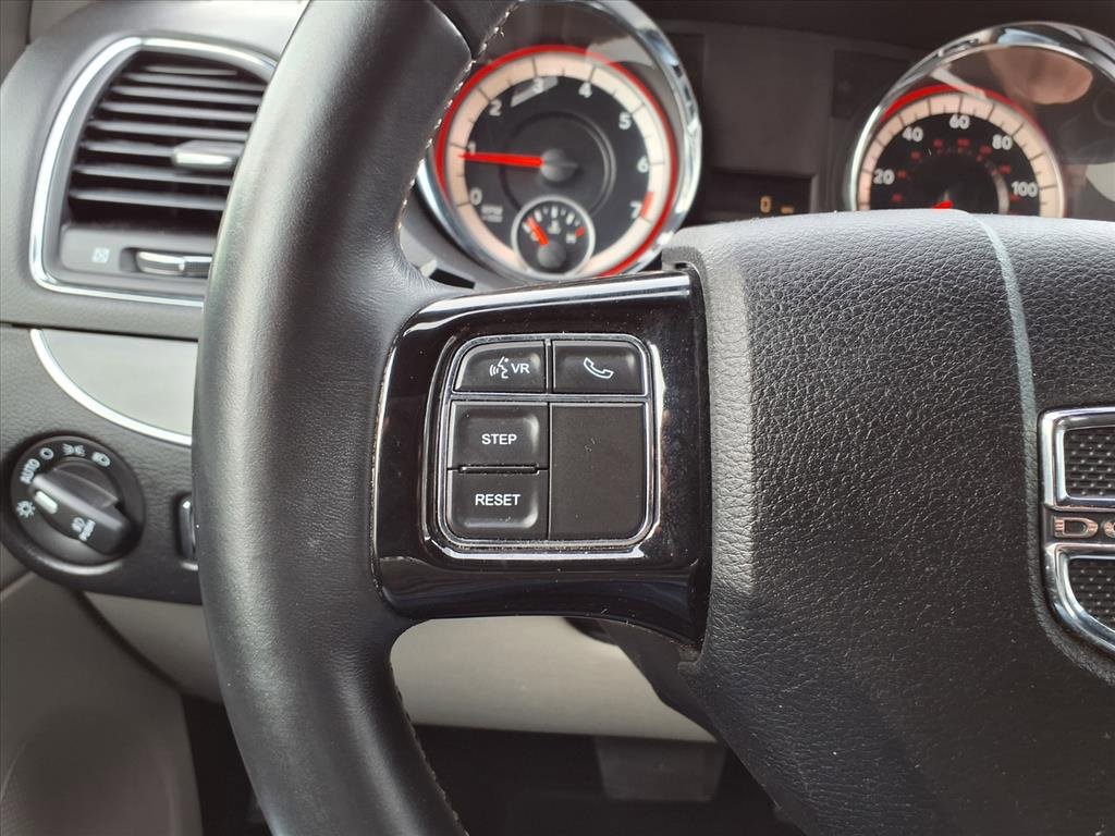 Used 2017 Dodge Grand Caravan SXT image 23