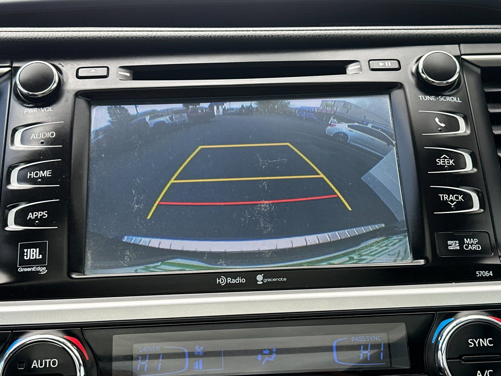 Used 2015 Toyota Highlander Limited Platinum AWD/4WD image 25