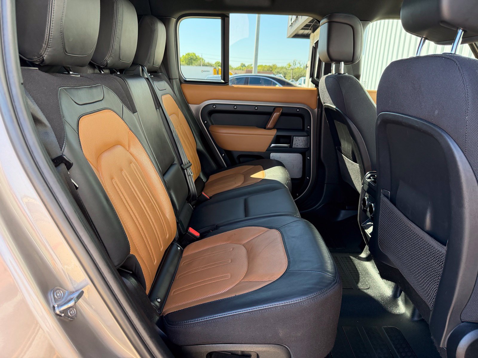Used 2023 Land Rover Defender 130 X AWD/4WD image 34