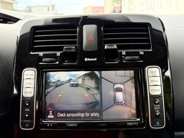 Used 2017 Nissan Leaf SL w/ Premium Package FWD image 31