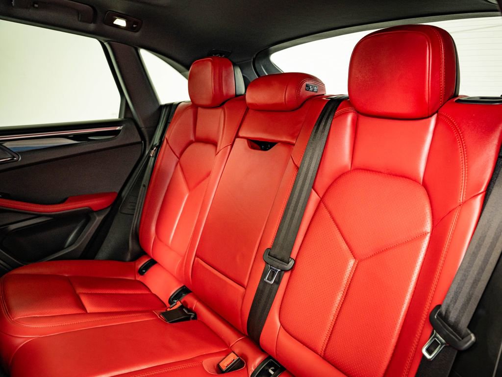 Certified 2021 Porsche Macan S AWD/4WD image 49