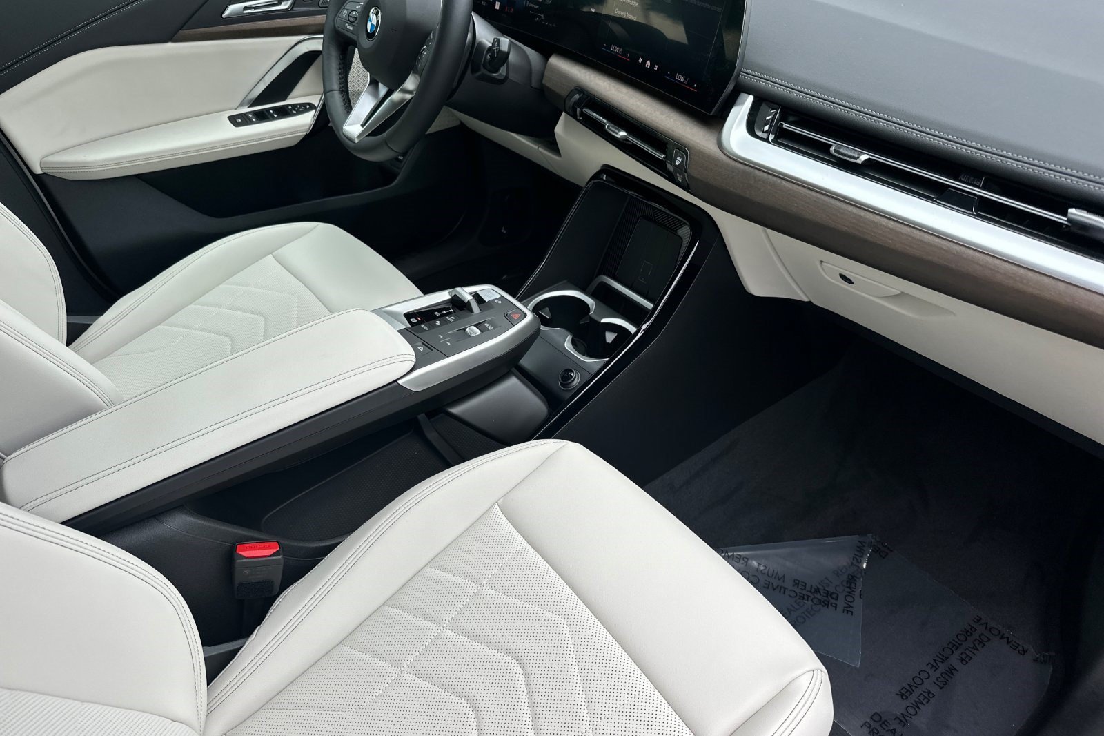New 2026 BMW X1 xDrive28i w/ Technology Package AWD/4WD image 13