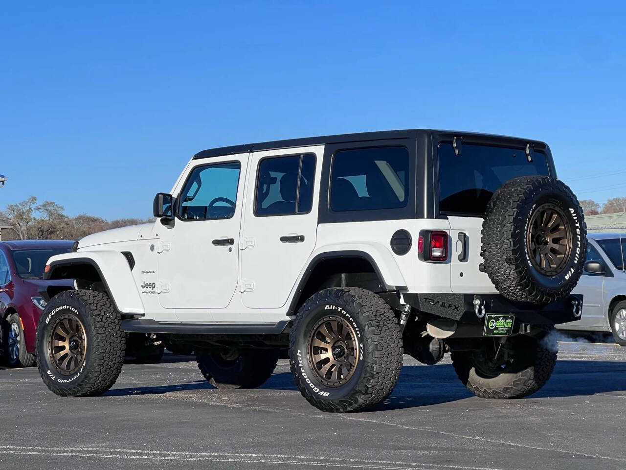 Used 2020 Jeep Wrangler Unlimited Sahara w/ Uconnect 4C Nav & Sound Group AWD/4WD image 5