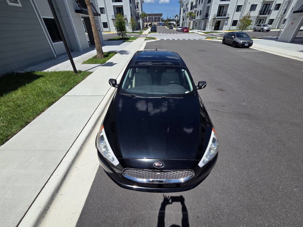 Used 2015 Kia K900 Premium w/ Interior Highline Package RWD image 3