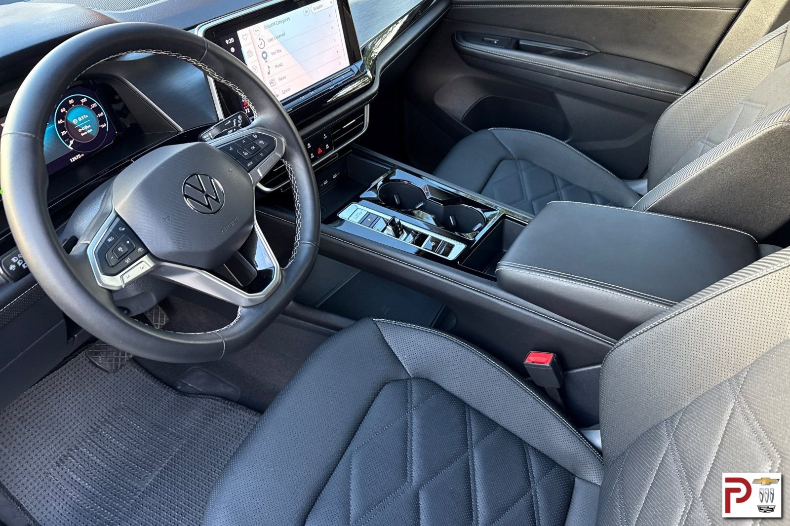 Used 2025 Volkswagen Atlas Cross Sport SE image 10