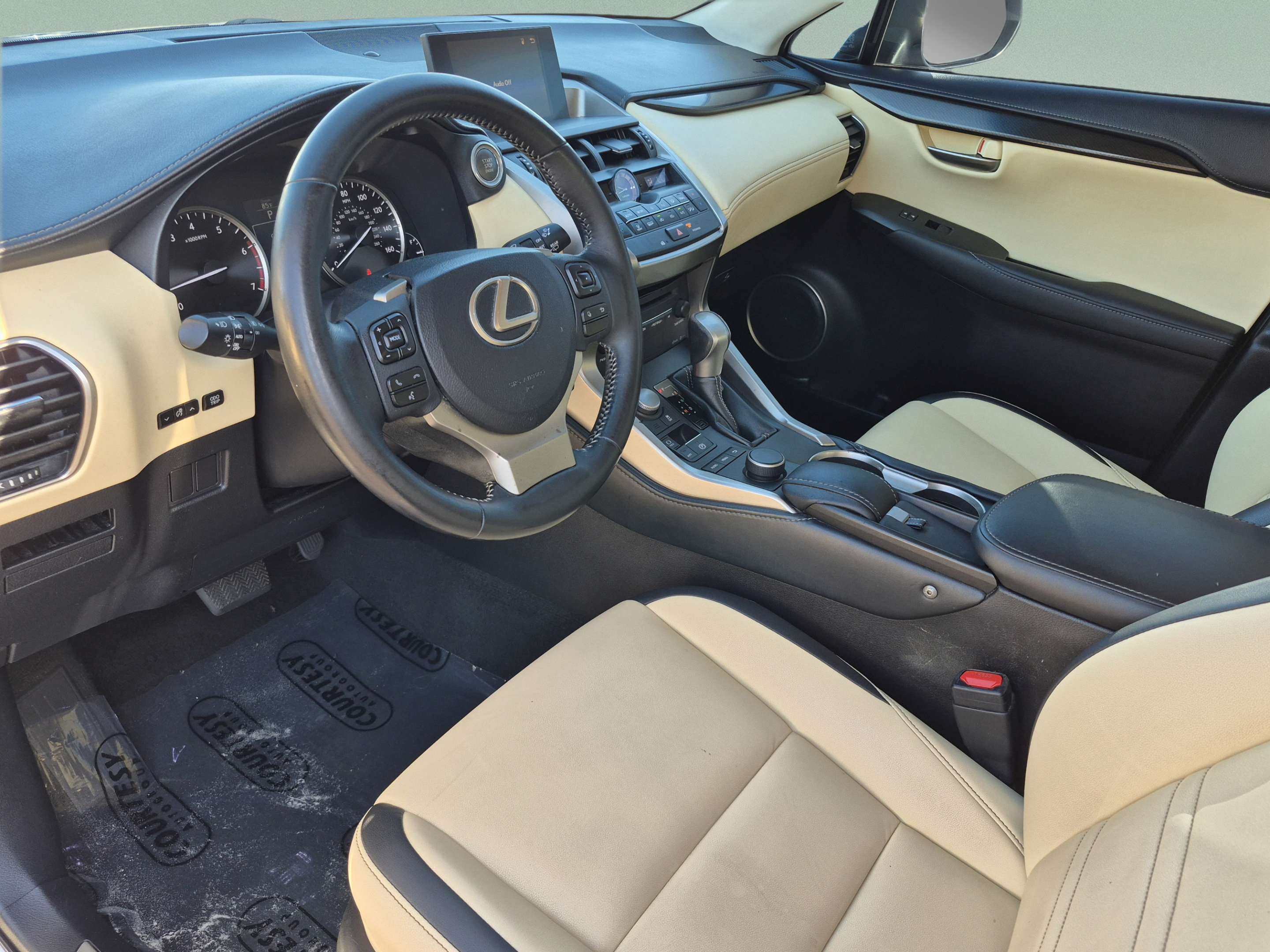 Used 2017 Lexus NX 200t FWD image 18