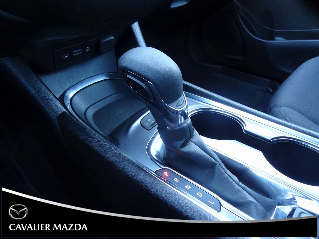 Used 2025 Chevrolet Malibu LT image 34