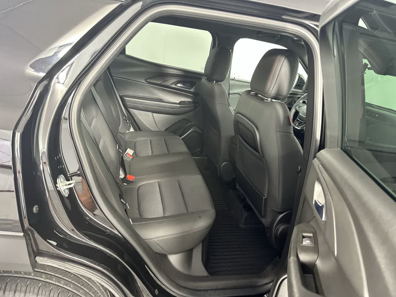 Used 2022 Chevrolet TrailBlazer RS FWD image 22