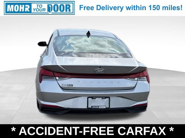 Used 2021 Hyundai Elantra SEL w/ Cargo Package FWD image 4