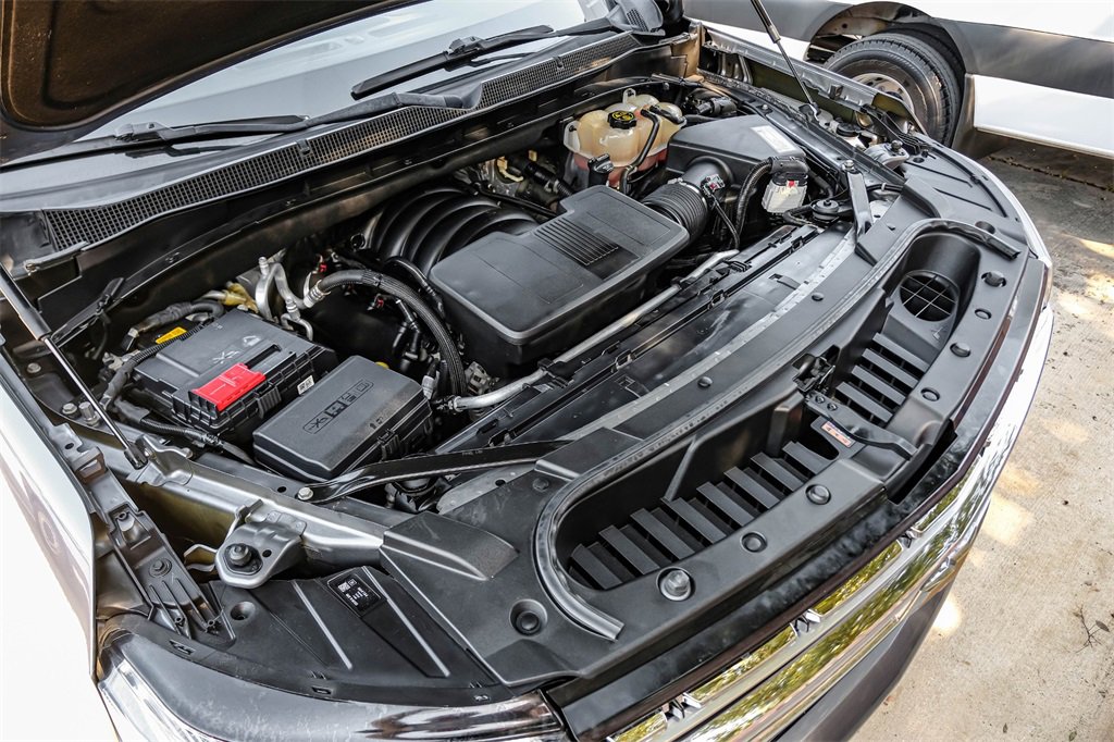 Used 2021 Chevrolet Suburban Premier w/ Premium Package image 58