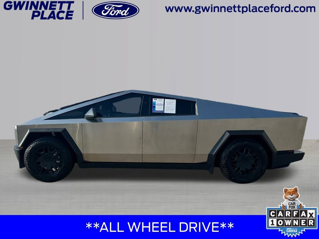Used 2024 Tesla Cybertruck AWD Crew Cab image 8