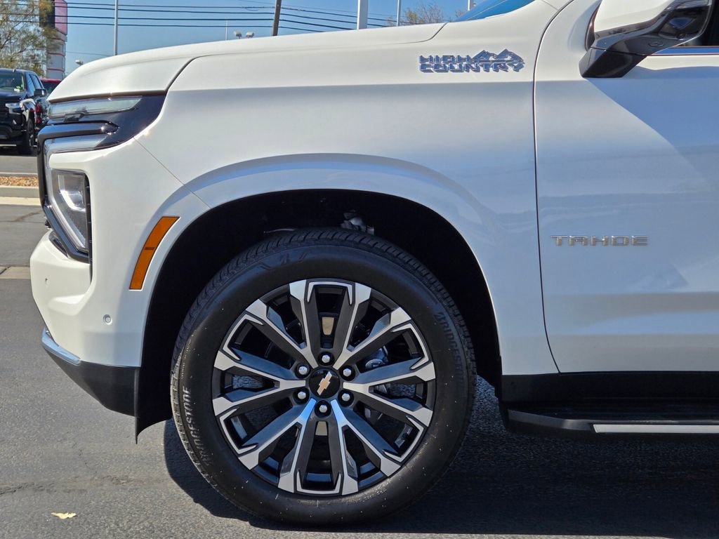 Used 2025 Chevrolet Tahoe High Country AWD/4WD image 9