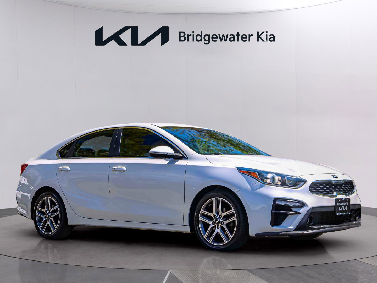 Certified 2019 Kia Forte EX FWD image 2