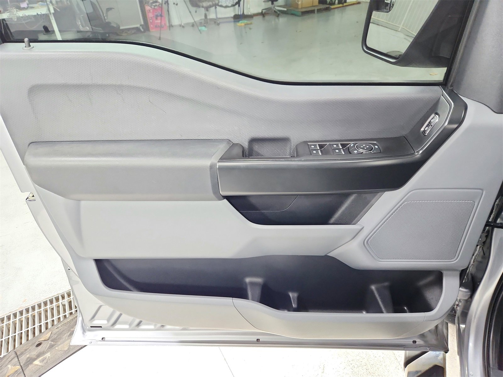 Used 2023 Ford F150 XL image 31