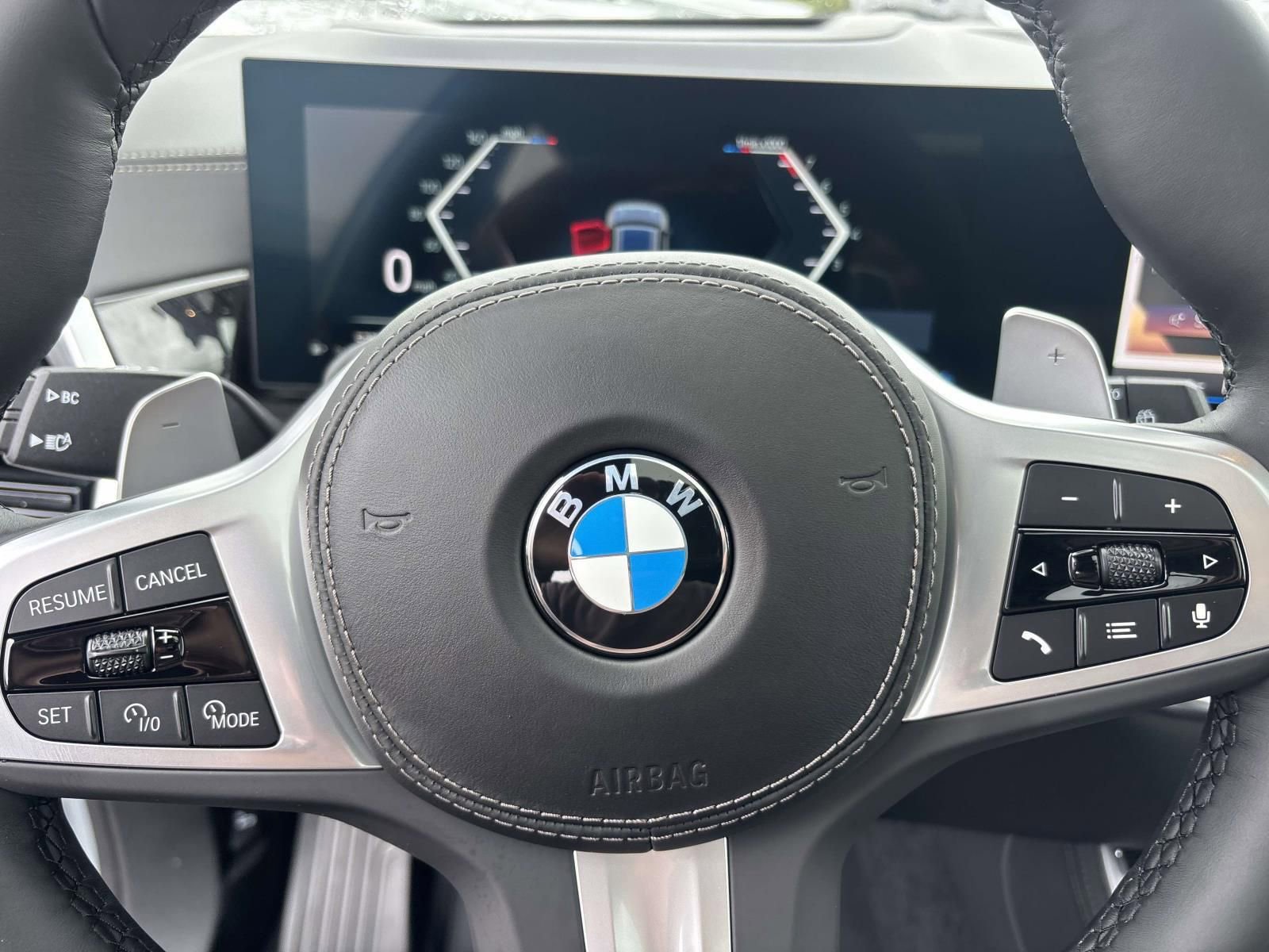 New 2026 BMW X5 xDrive40i w/ M Sport Package AWD/4WD image 16