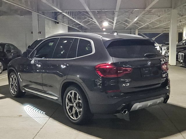 Used 2021 BMW X3 xDrive30e w/ Executive Package AWD/4WD image 2
