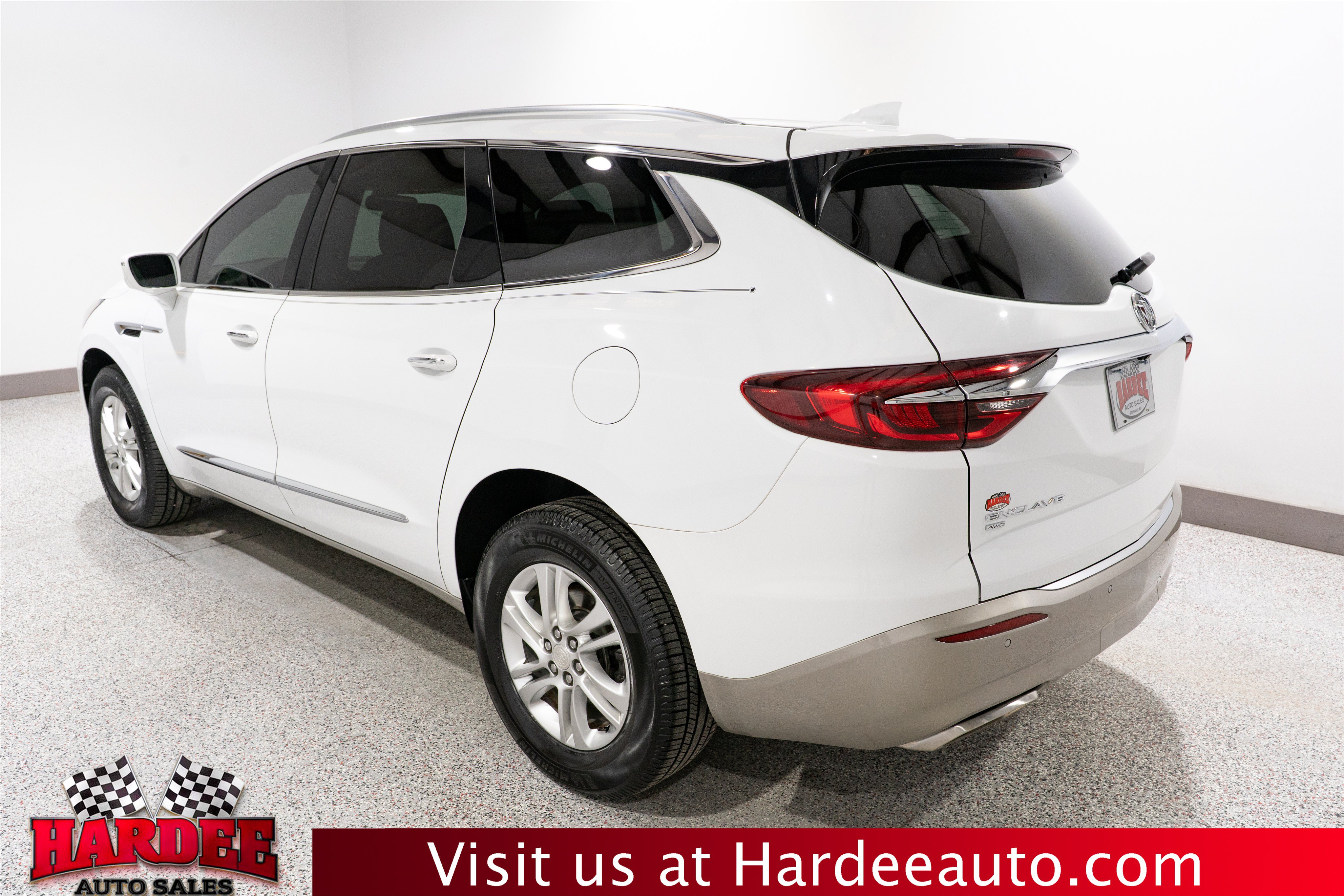 Used 2020 Buick Enclave Essence AWD/4WD image 3