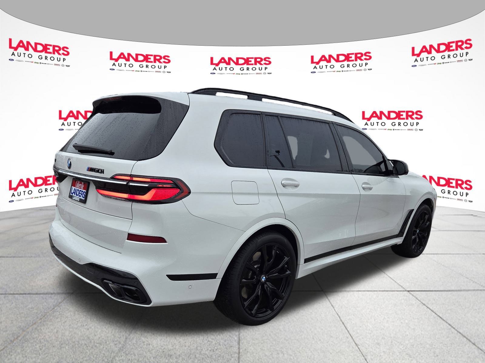 Used 2023 BMW X7 M60i w/ Executive Package image 3