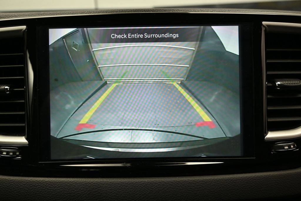 Used 2023 Chrysler Pacifica Touring-L FWD image 42