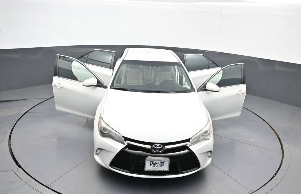 Used 2015 Toyota Camry SE image 44