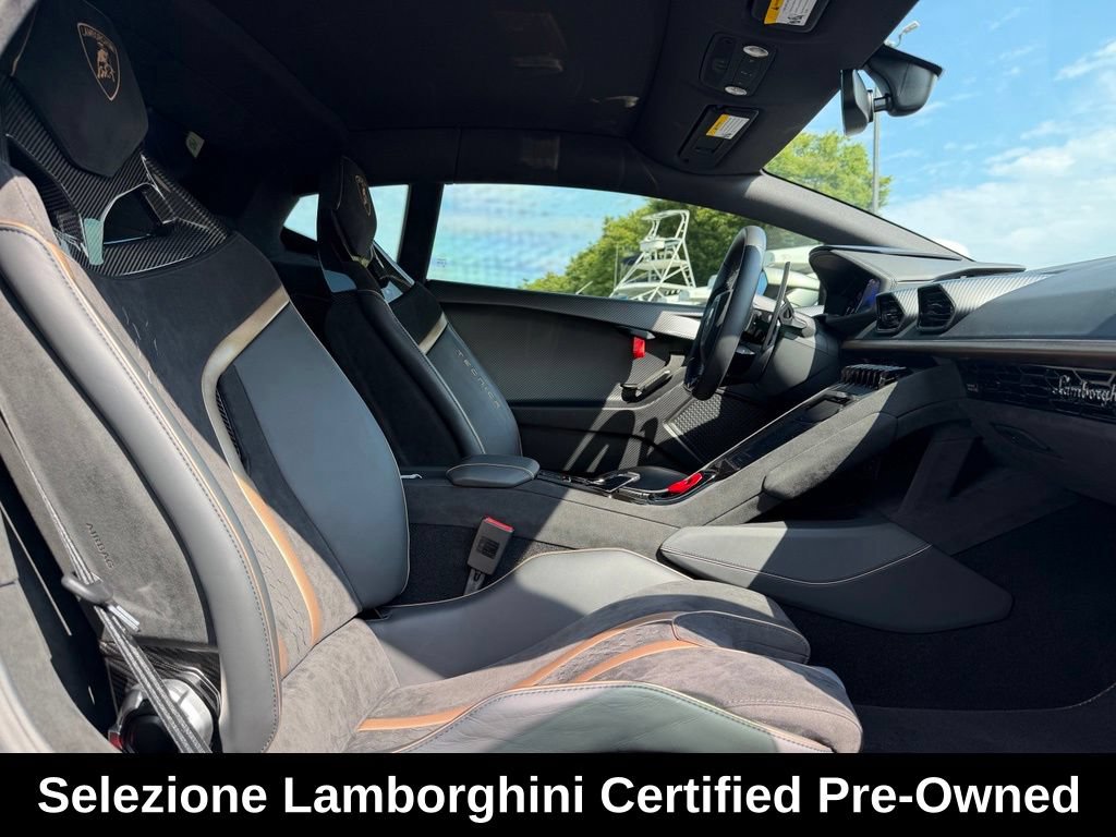 Used 2023 Lamborghini Huracan Tecnica RWD image 39