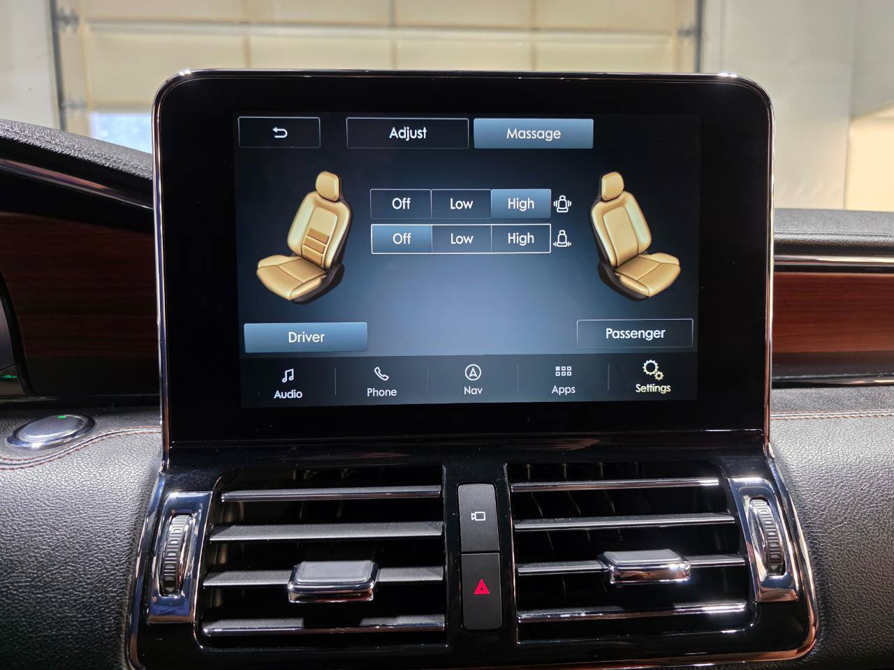 Used 2021 Lincoln Navigator Reserve AWD/4WD image 39