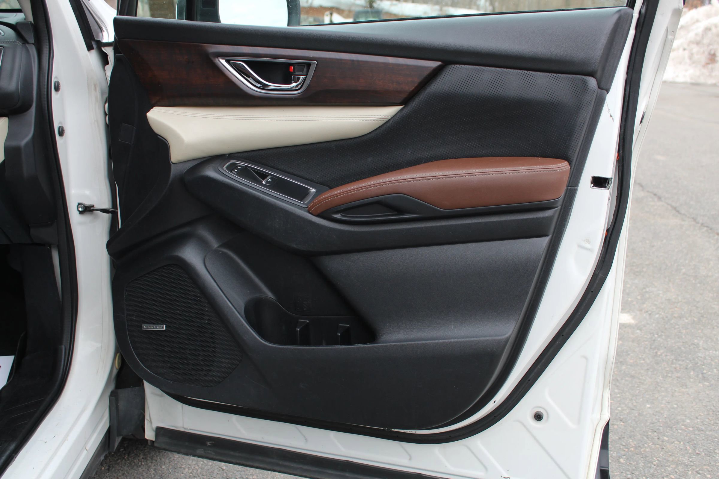 Used 2021 Subaru Ascent Touring image 19