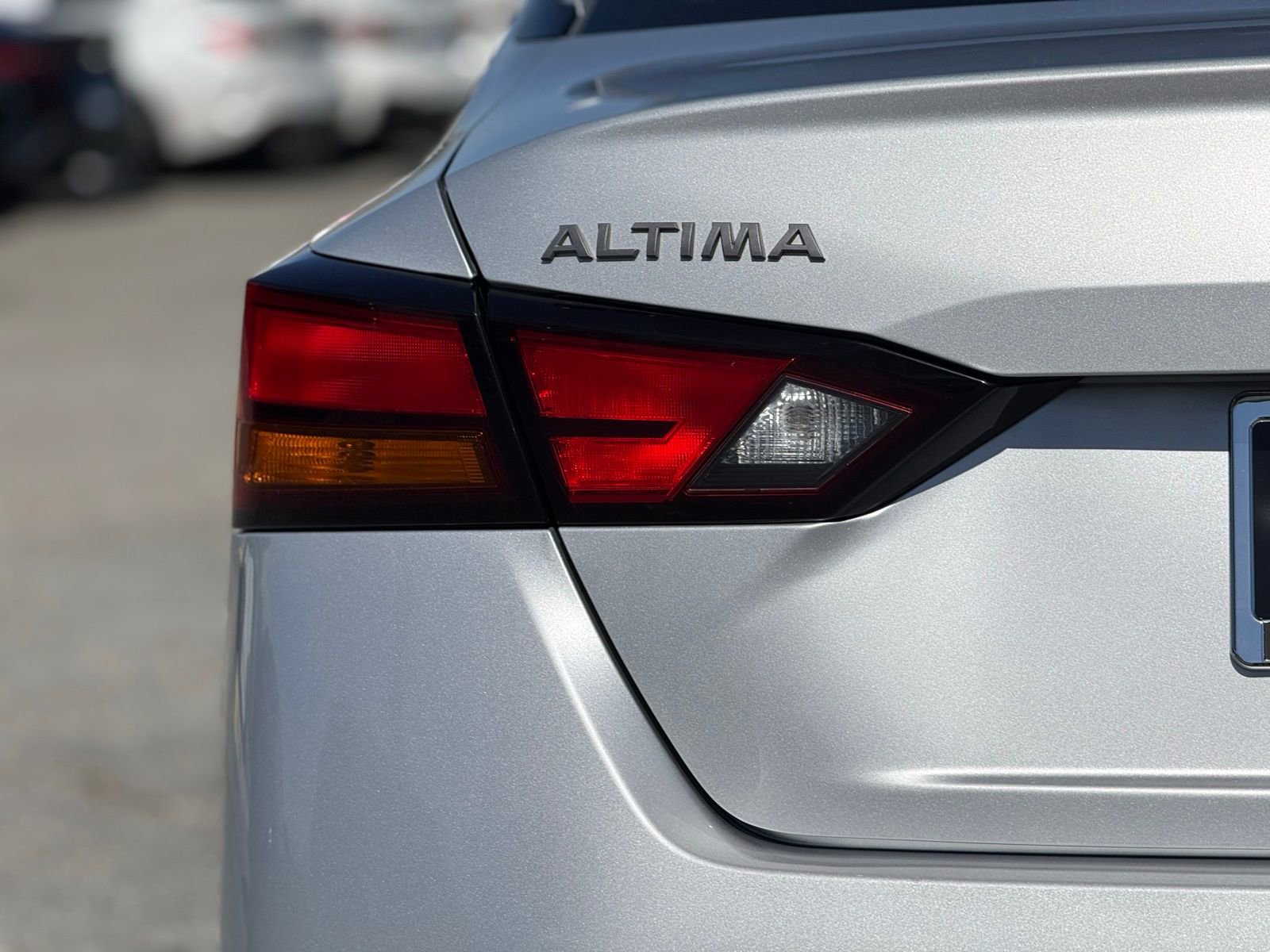 Used 2024 Nissan Altima 2.5 SV image 16