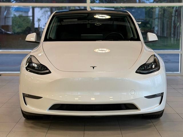 Used 2022 Tesla Model Y Performance AWD/4WD image 2