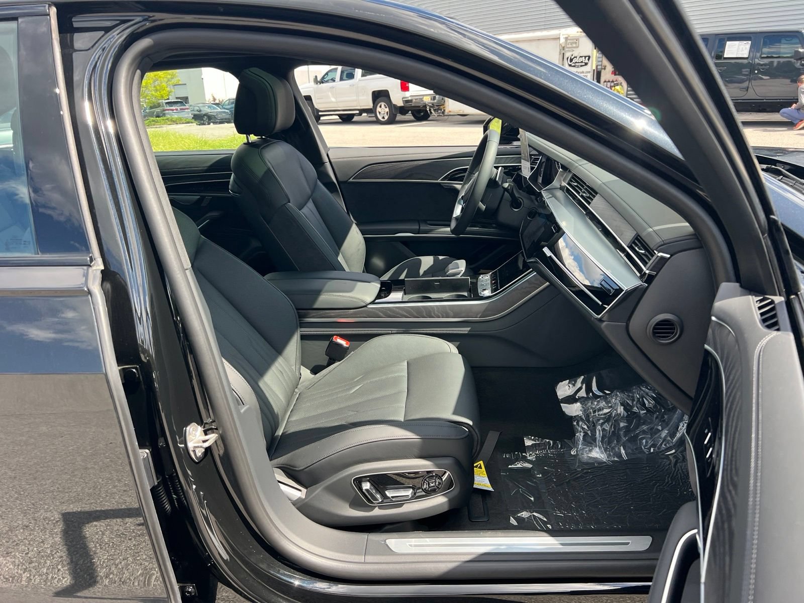 New 2026 Audi A8 L 3.0T AWD/4WD image 36