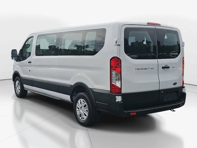 Used 2025 Ford Transit 350 XLT RWD image 5