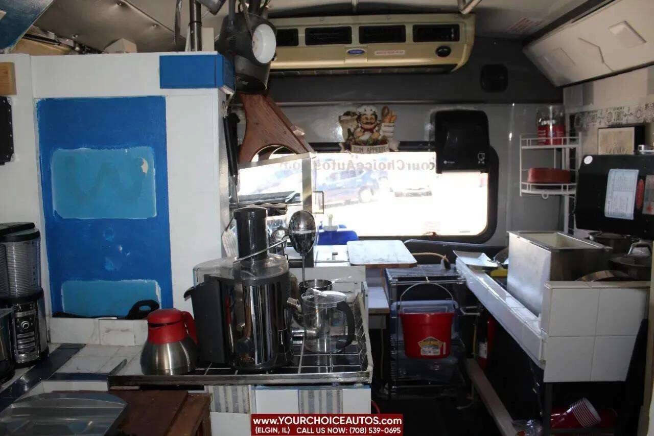 Used 2006 Ford E-450 and Econoline 450 RWD image 23